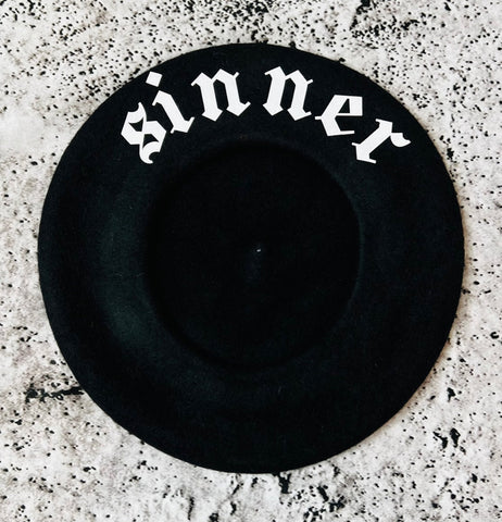 Vegan Beret - Sinner - B/W